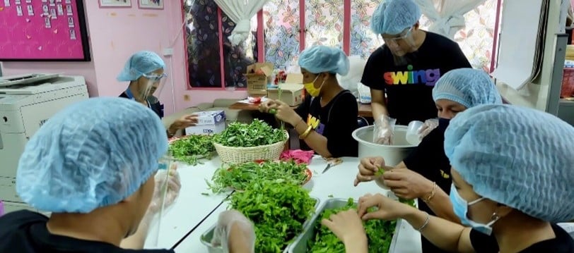 Food deliveries to vulnerable clients 